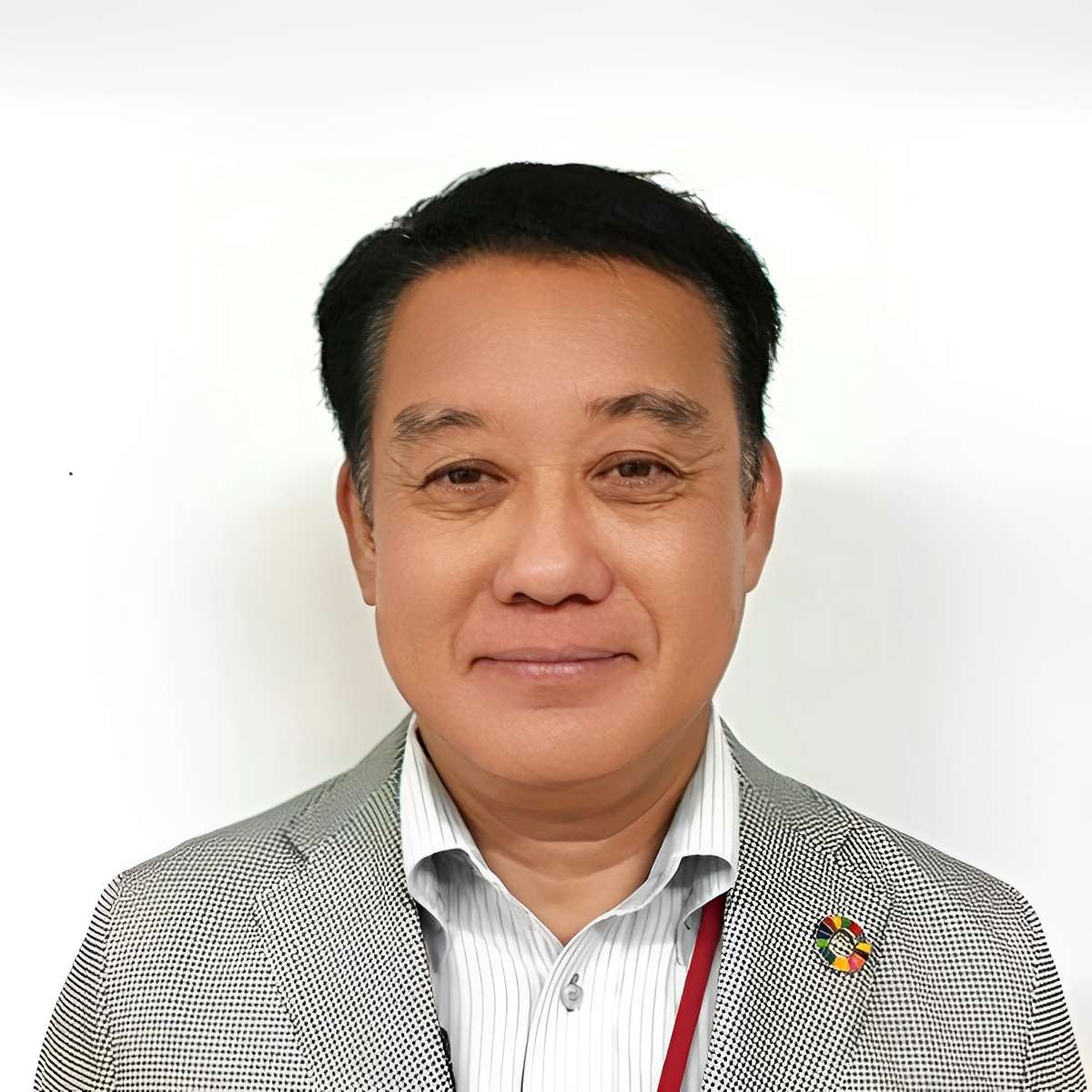 代表取締役社長 新垣 賀津治