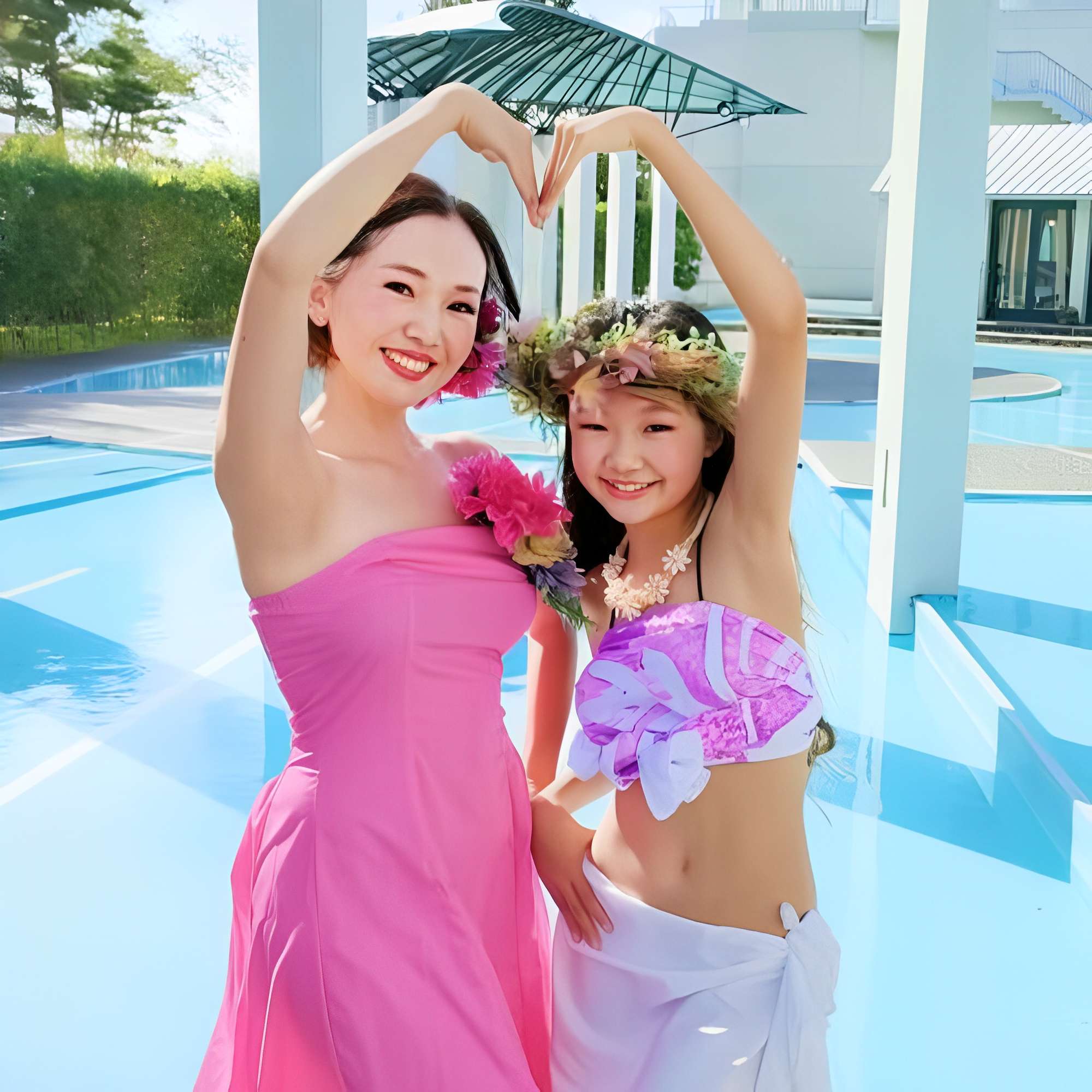 親子フラダンサー 浜っこフラガール