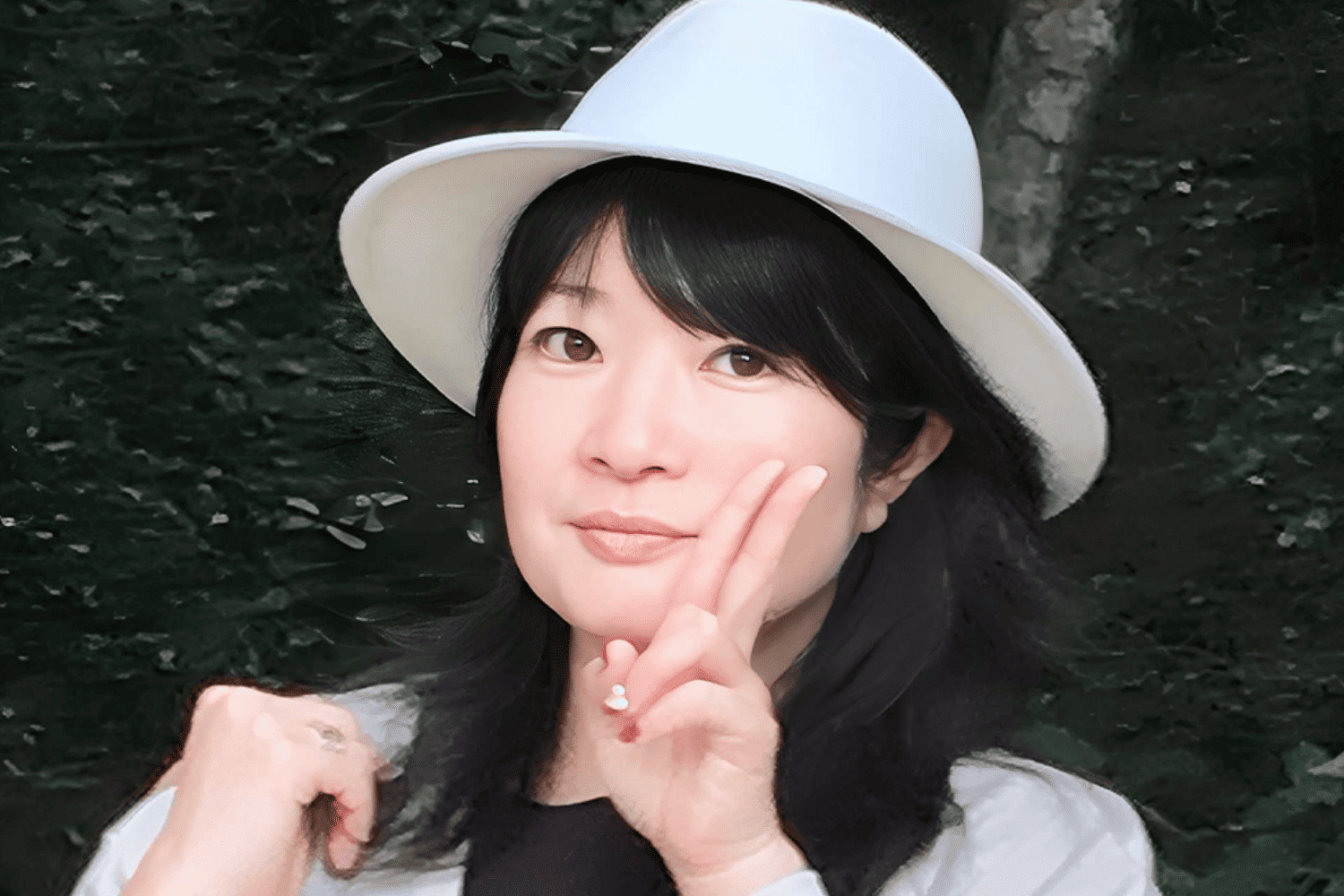 清水 奈穂